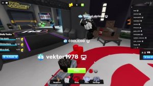 играем в роблокс с командой