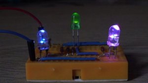 Эксперименты с мигающими светодиодами.