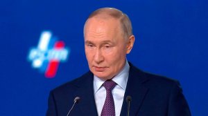 Путин предупредил о возможности "проесть" лишние доходы от роста котировок на нефть.