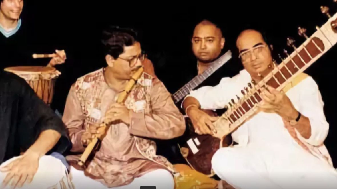 Ананда Шанкар (1942-1999) Улицы Калькутты (1976)