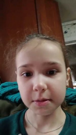 Маришка уходит....