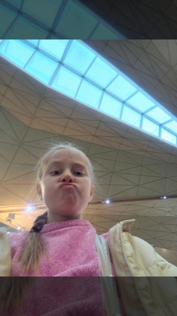 я в аэропорту 🤩🤩🤩 смотреть онлайн