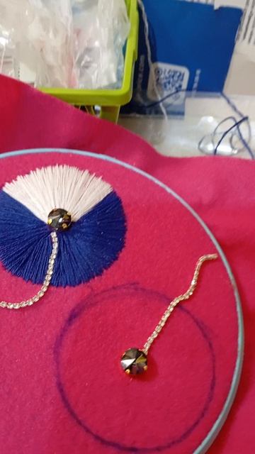 броши в процессе...