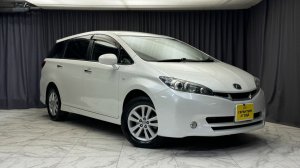 Обзор Toyota Wish 2012 года