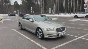 Jaguar XJ