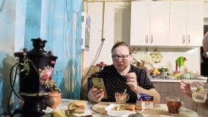 УЖИНАЕМ, РАСКАЗЫВАЮ НАС ОТШИЛИ 🤦♀️