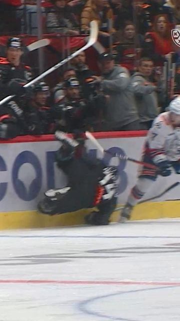 Ооооочень неудачно ВЛЕТЕЛ 😣 #КХЛ