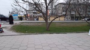 На вечерней прогулке. Поворчал. О посуде.  26.03.2026