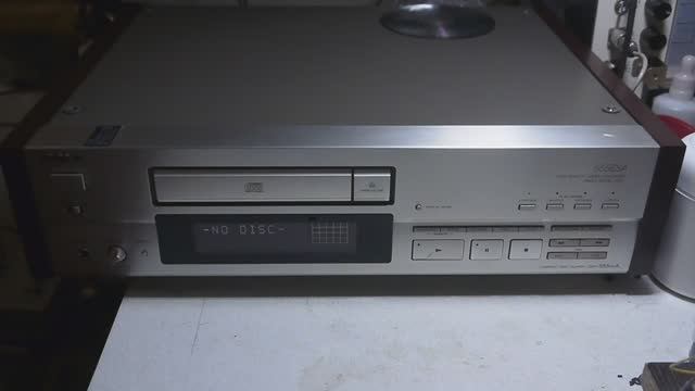 SONY Cdp 555esa ПКД