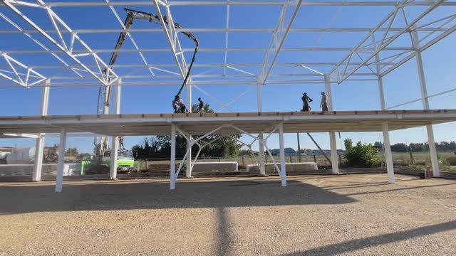 Процесс строительства здания