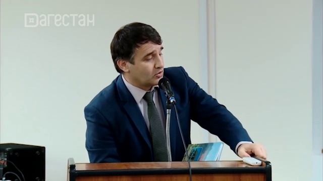 Гамзат Изудинов поднял вопросы развития литературы в эфире РГВК «Дагестан»