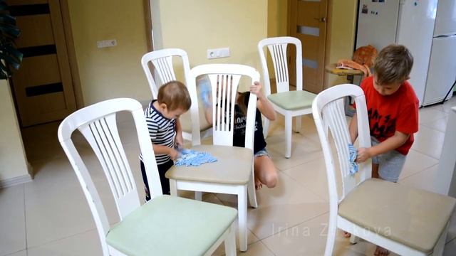 📌УБОРКА НА КУХНЕ 📌 МОЮ СТОЛ И СТУЛЬЯ