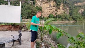 Серёга решил половить рыбу в пруду!