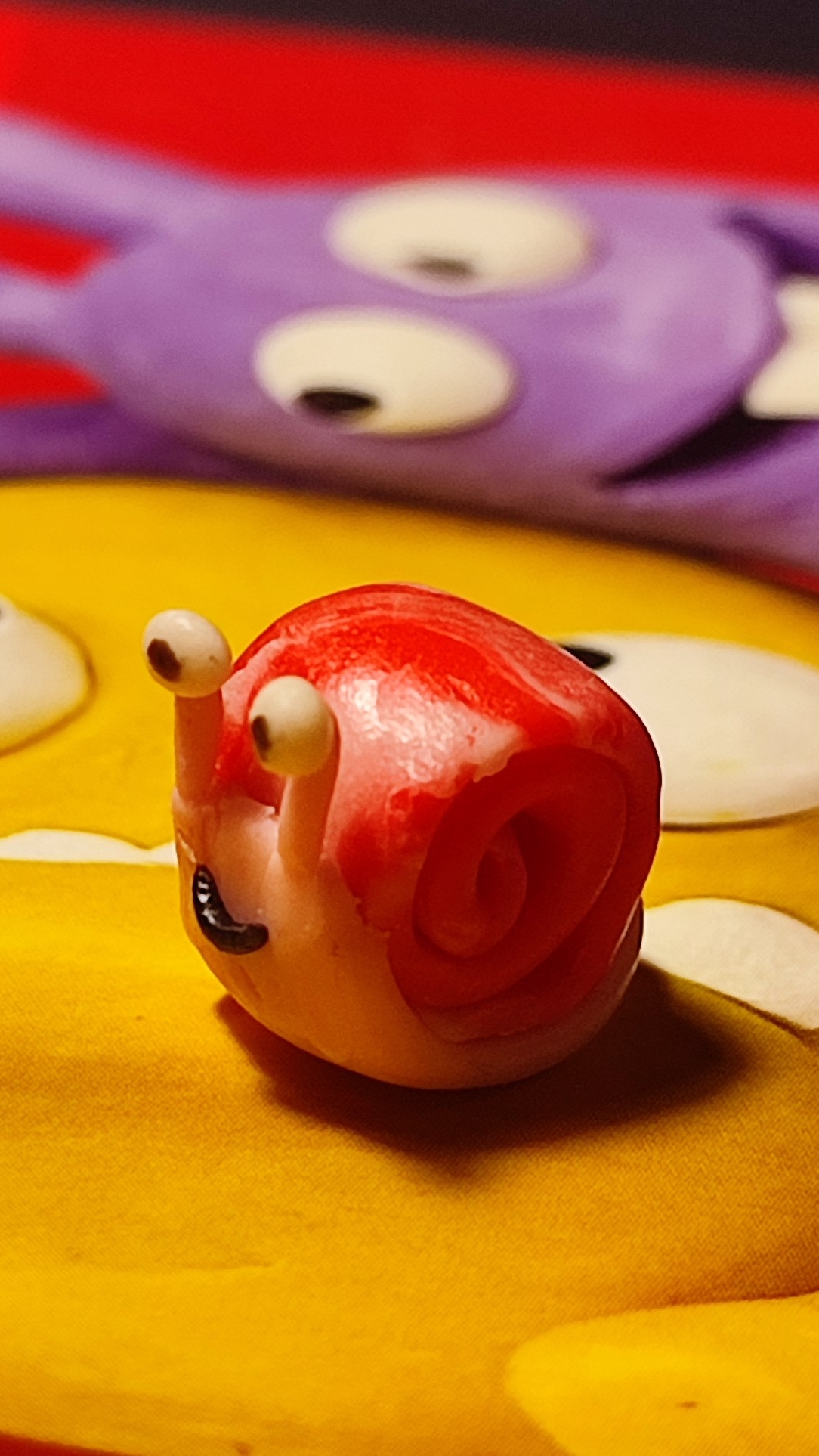 Улитка из пластилина. ❤