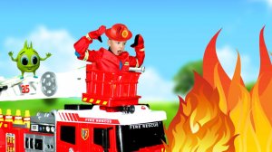 РОМА И ПОЖАРНАЯ МАШИНА! МУЛЬТИК ПРО ХЕЛПИКА! РОМА И ХЕЛПИК 98 СЕРИЯ