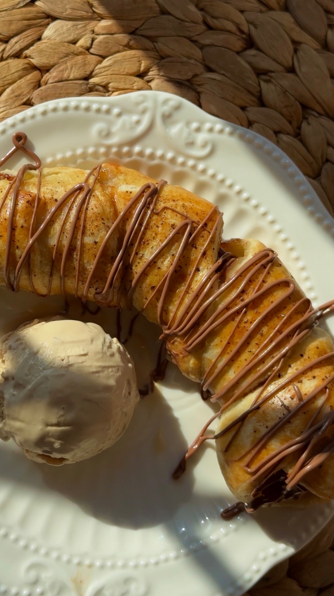 Банан в слоёном тесте 🍌🍫