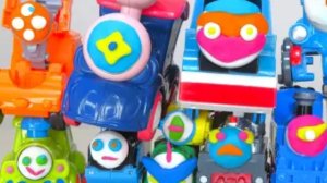 ПаровозикТомас и его друзья,детям. Играем вставляем батарейки. убираем пластилин.#дети#видеодлядетей