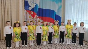 "За мир спасибо говорим", автор слов и музыки Л. Некрасова в исполнении ансамбля "Улыбка"