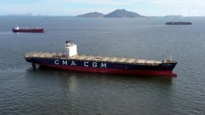 Иран разрешил судам из России проход через Ормузский пролив.