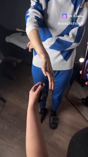 Процесс создания индивидуальной татуировки для актрисы кино
#татуировкамосква #татуировказеленоград