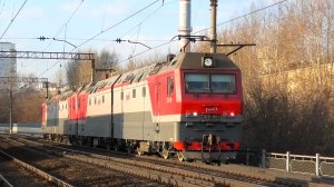 2ЭС6-881/456 "Синара" следуют в сплотке по неправильному пути через о.п. Первомайская