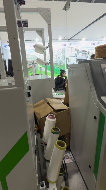 Крутильная машина для производства фасонной или Fancy пряжи на выставке ITMA ASIA