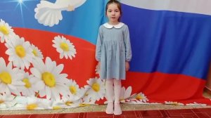 Поздравительная открытка «Мы радость дарим людям». Шаумянская сельская библиотека