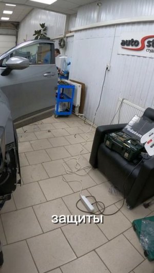 Защита от угона Kia Sportage из Кореи: Иммобилайзер Призрак 530 и замок капота Defen.time