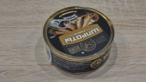 Когда дома нахожу баночку шпрот - делаю эту закуску. Необычная подача