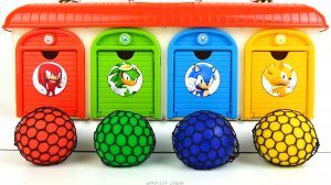 Первые игрушки для малышей. Разноцветный гараж. Звуки АСМР. Игрушки развивающие