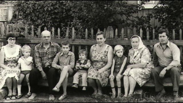 Вновь апрель наступил