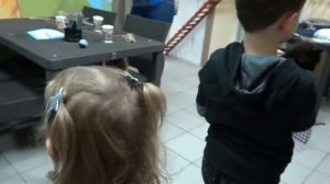 Катя и Мурка в кафе для кошек