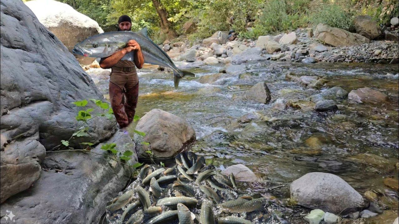 Рыбалка с помощью мусорного пакета / ОЧЕНЬ ПРОСТО / Как поймать много рыбы с помощью пакета