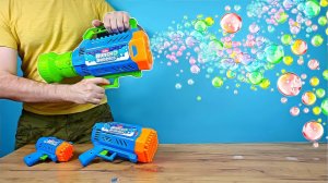 Как сделать 15 тысяч мыльных пузырей за минуту! Bunch O Bubbles бластер