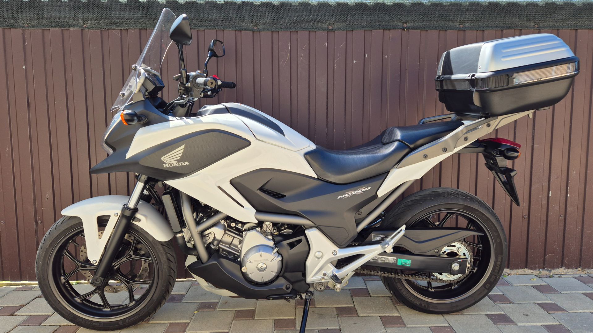 Honda NC700XD смотреть онлайн