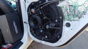 Alphard Group, Black Gydra Delta 613x в задние двери Kia Cerato 3