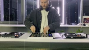 Samplove - Deep Drum and Bass mix