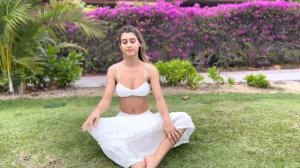 YOGA BEFORE ROADTRIP
