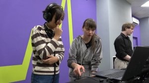 Мы - стажёры. Диджей