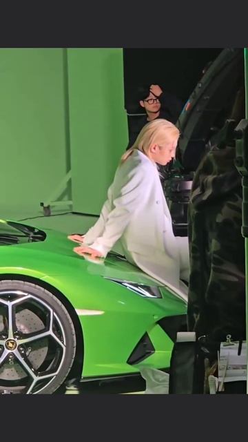 FELIX кадры рекламной кампании Spotify на Naver Мaps,