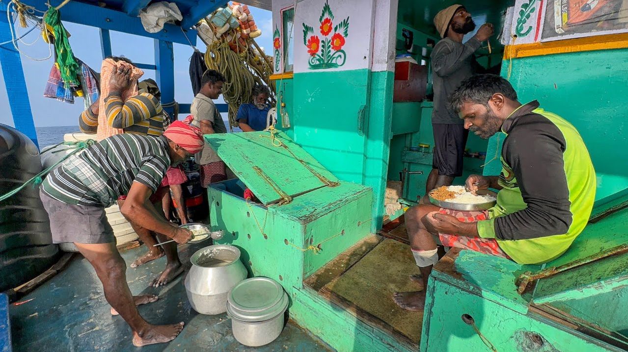 Вау🤩 Третий день: мы остаемся в открытом море и ловим кучу рыбы