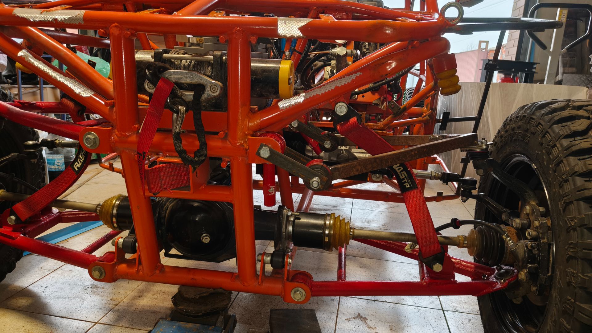 Вроде бы нашел решение по передним рычагам