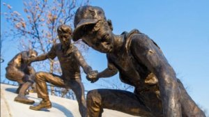 памятник в честь спасения собаки