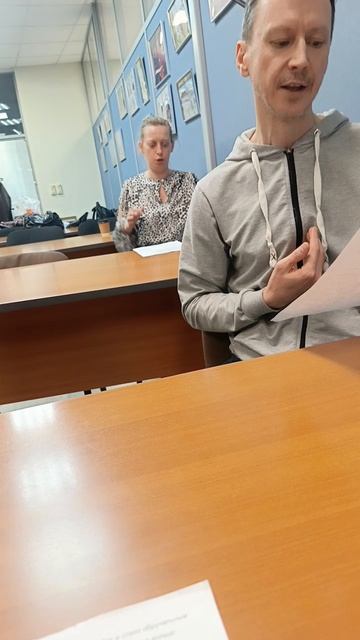 Мастер класс по вокалу. Обучение пению естественным голосом с контролем внешним слухом.