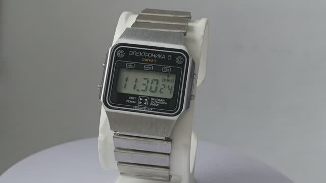 Часы советские Электроника 5 СССР модель 29364 в продаже