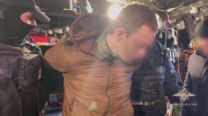 ❗️МВД опубликовало кадры следственных действий по делу банды теневых финансистов👈