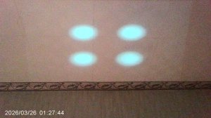 4х-лучевая СветоДинамическая Композиция на потолке. Проекция видеопроектором.