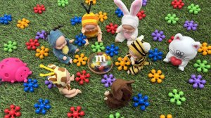 Мультики для девочек про куколки с яркими шариками в ванночках. Мультики залипалки для малышей.