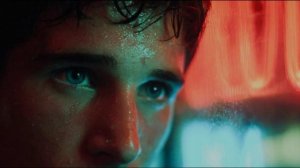 В шумном городе огромном.Рэп-Поп.(Авторская песня)