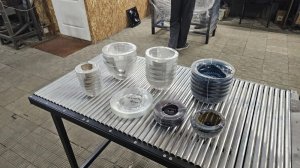 Групповая упаковка посуды